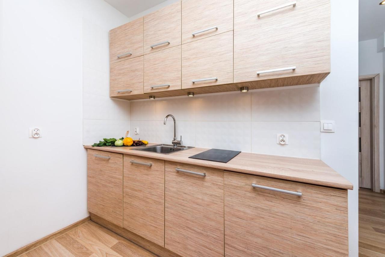 Hello Apartments City Center Of Old Town 3 Bedrooms Art & View グダニスク エクステリア 写真